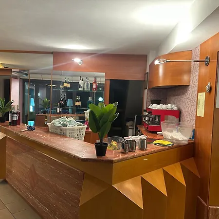 Hotel Iris Mare