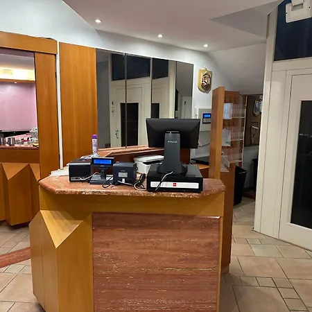 Iris Mare Hotel