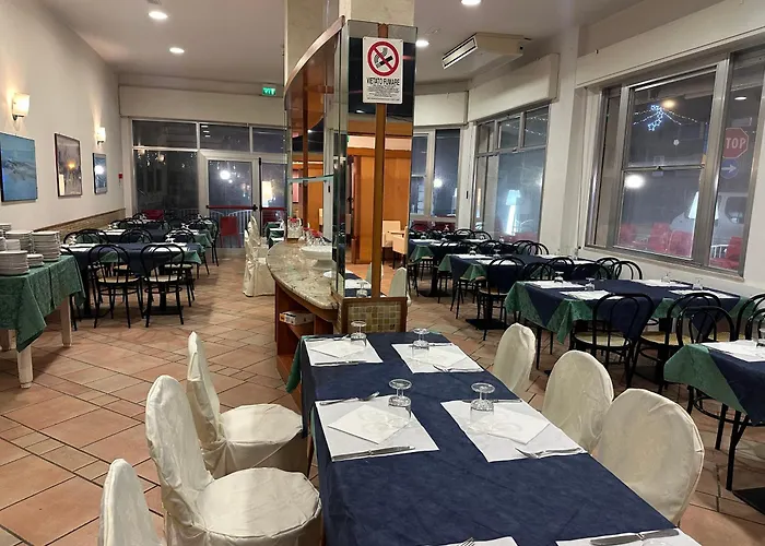 Iris Mare Hotel