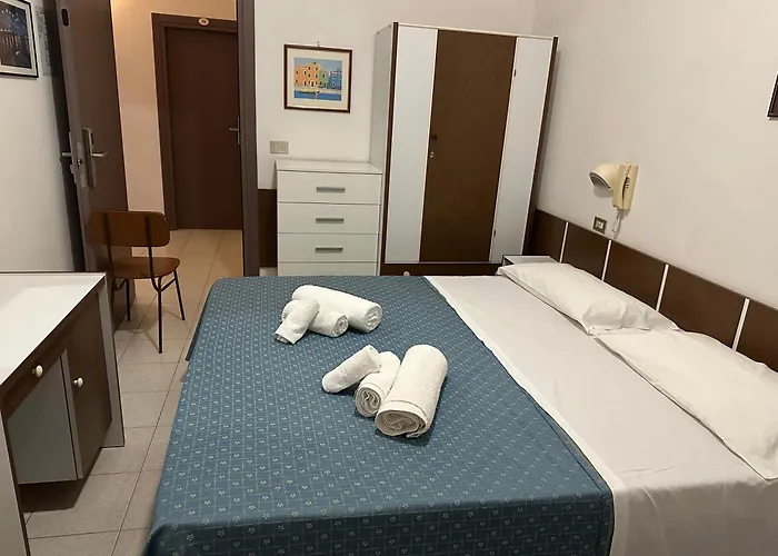 Hotel Iris Mare 3*